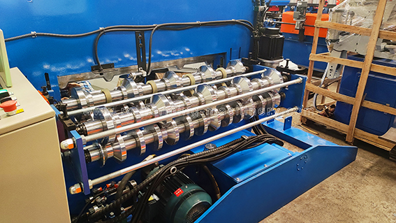 自動壓接輥成型機(水平和垂直兩個方向)