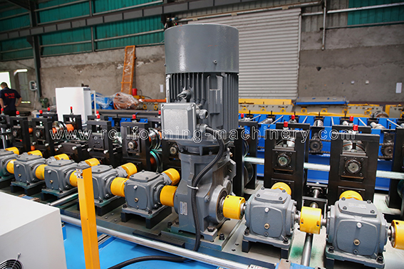 每次通行證的齒輪箱