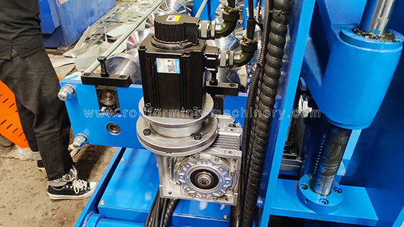 自動壓接輥成型機(水平和垂直兩個方向)