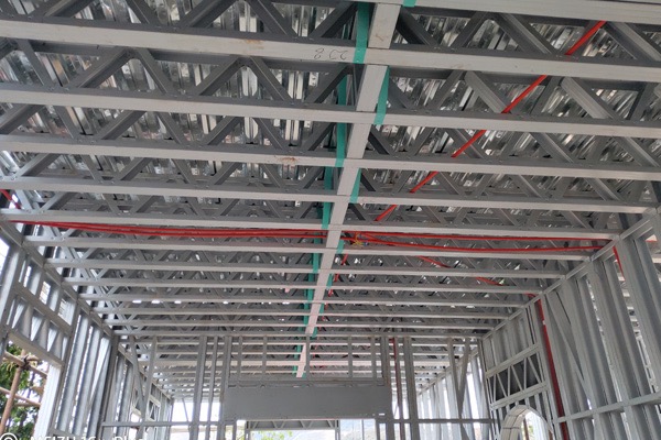 92A052764F255F057B7BD2E08861D871.